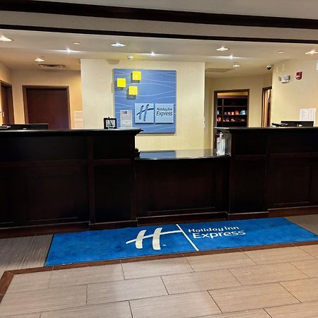 Holiday Inn Express Belle Vernon Exterior photo