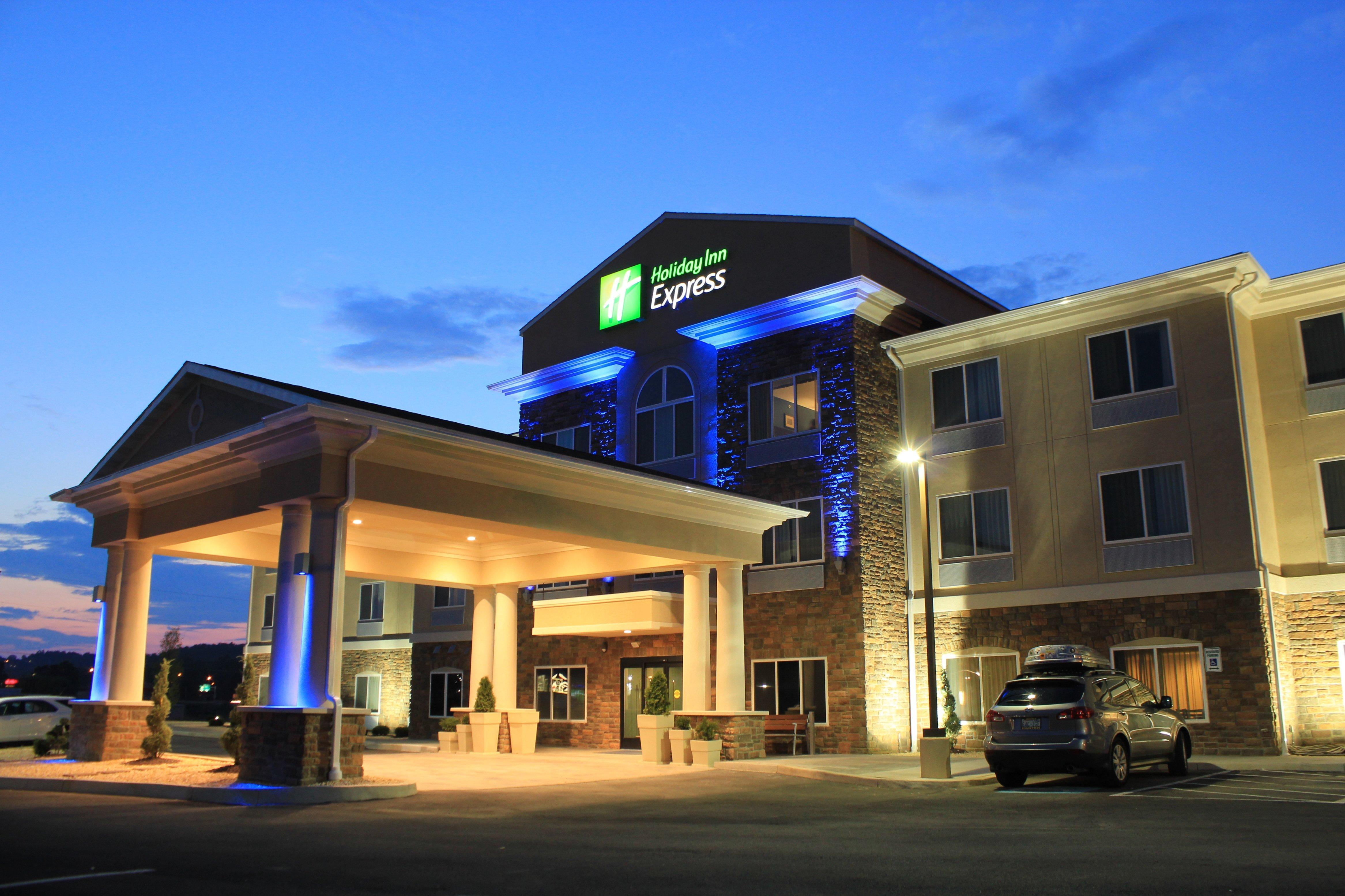 Holiday Inn Express Belle Vernon Exterior photo