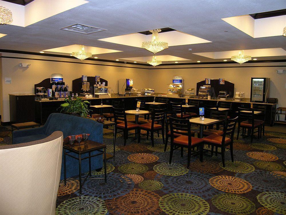 Holiday Inn Express Belle Vernon Exterior photo